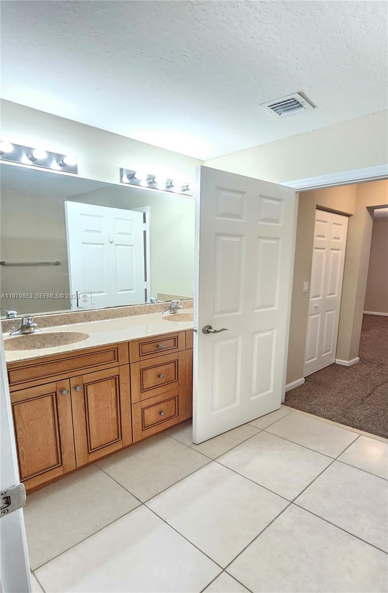 MARSH HARBOUR - Residential