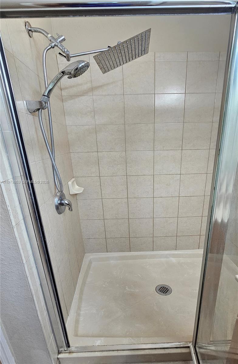 MARSH HARBOUR - Residential