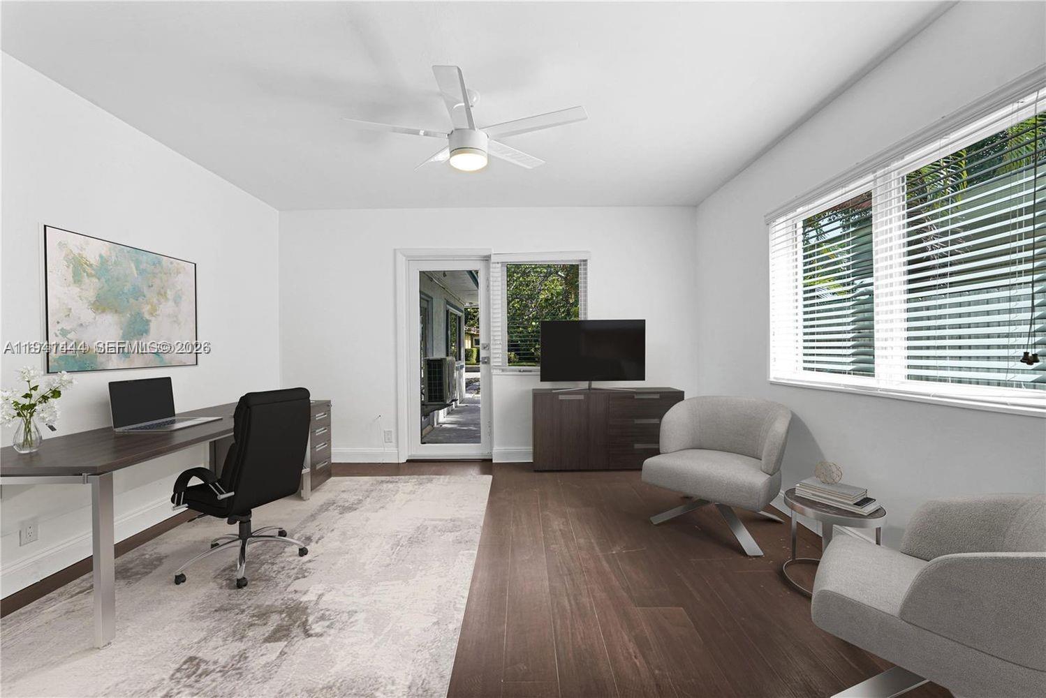 HOLLYWOOD LAKES SECTION - Residential Lease