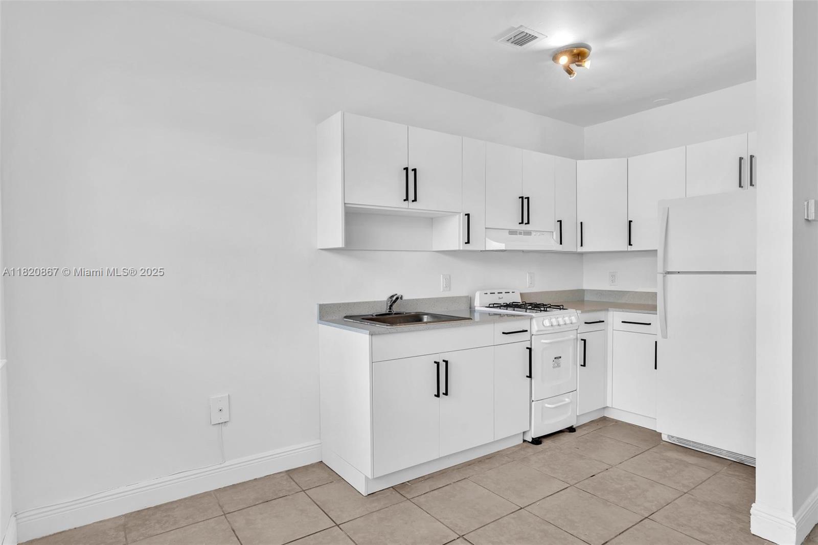 BISCAYNE BCH SUB - Residential Income