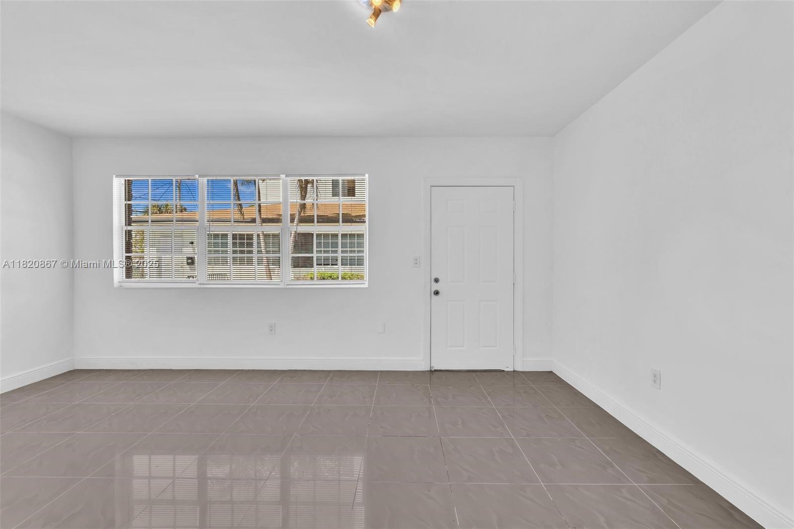 BISCAYNE BCH SUB - Residential Income