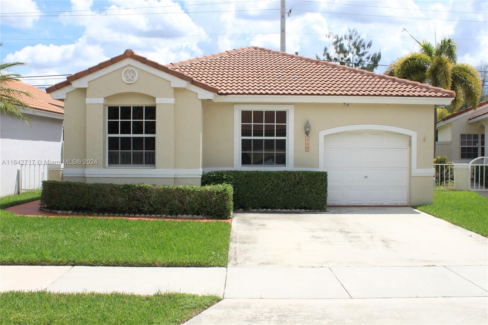 Rental Property at 5058 Sw 148th Ter 5058, Davie, Broward County, Florida - Bedrooms: 4 
Bathrooms: 2  - $3,800 MO.