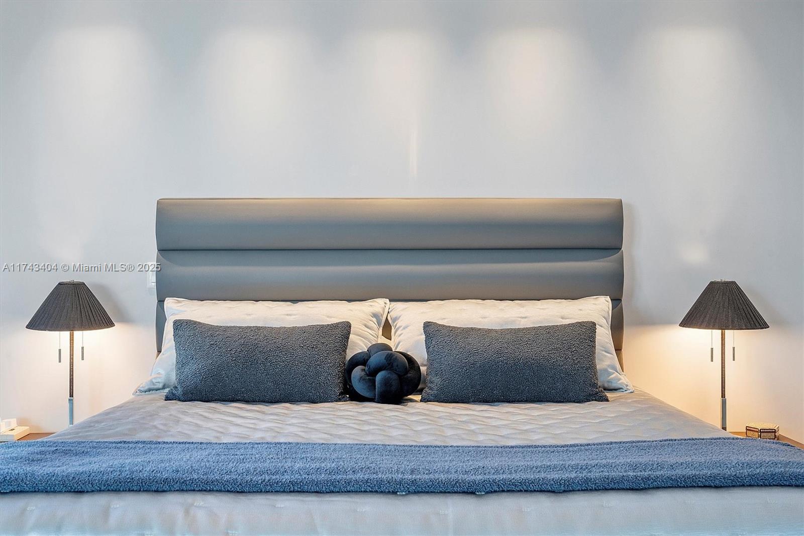 MARINA PALMS RESIDENCES N - Residential