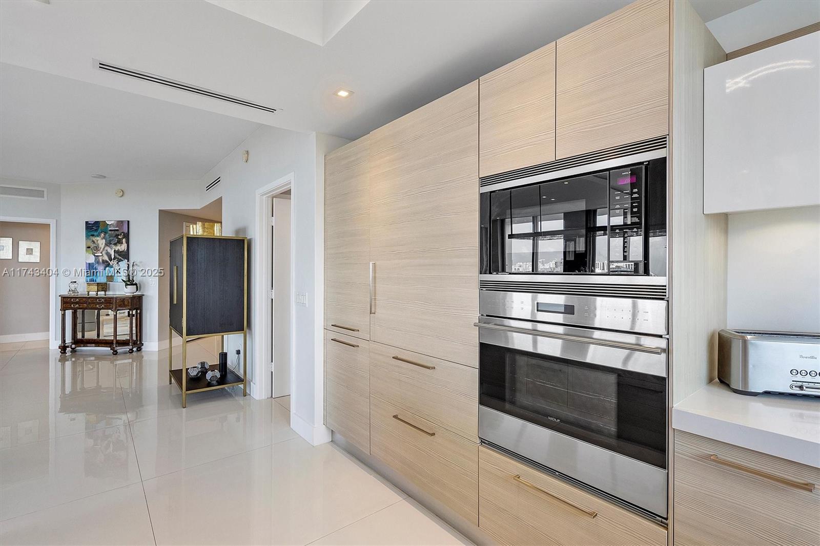 MARINA PALMS RESIDENCES N - Residential