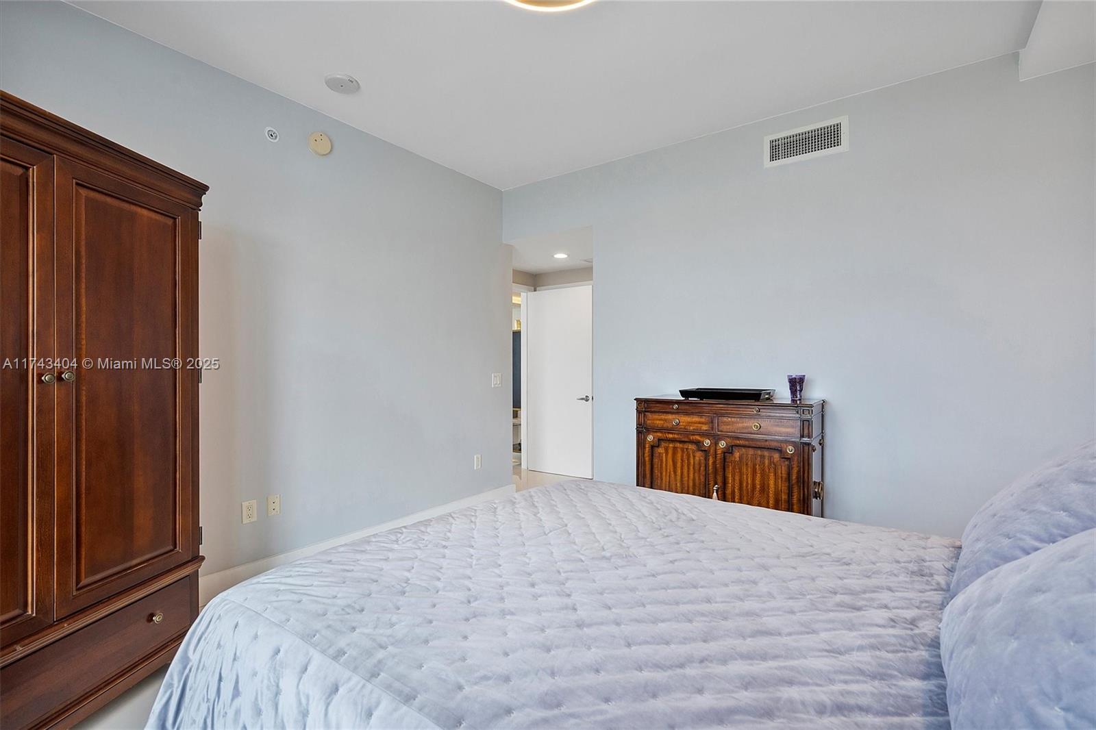 MARINA PALMS RESIDENCES N - Residential