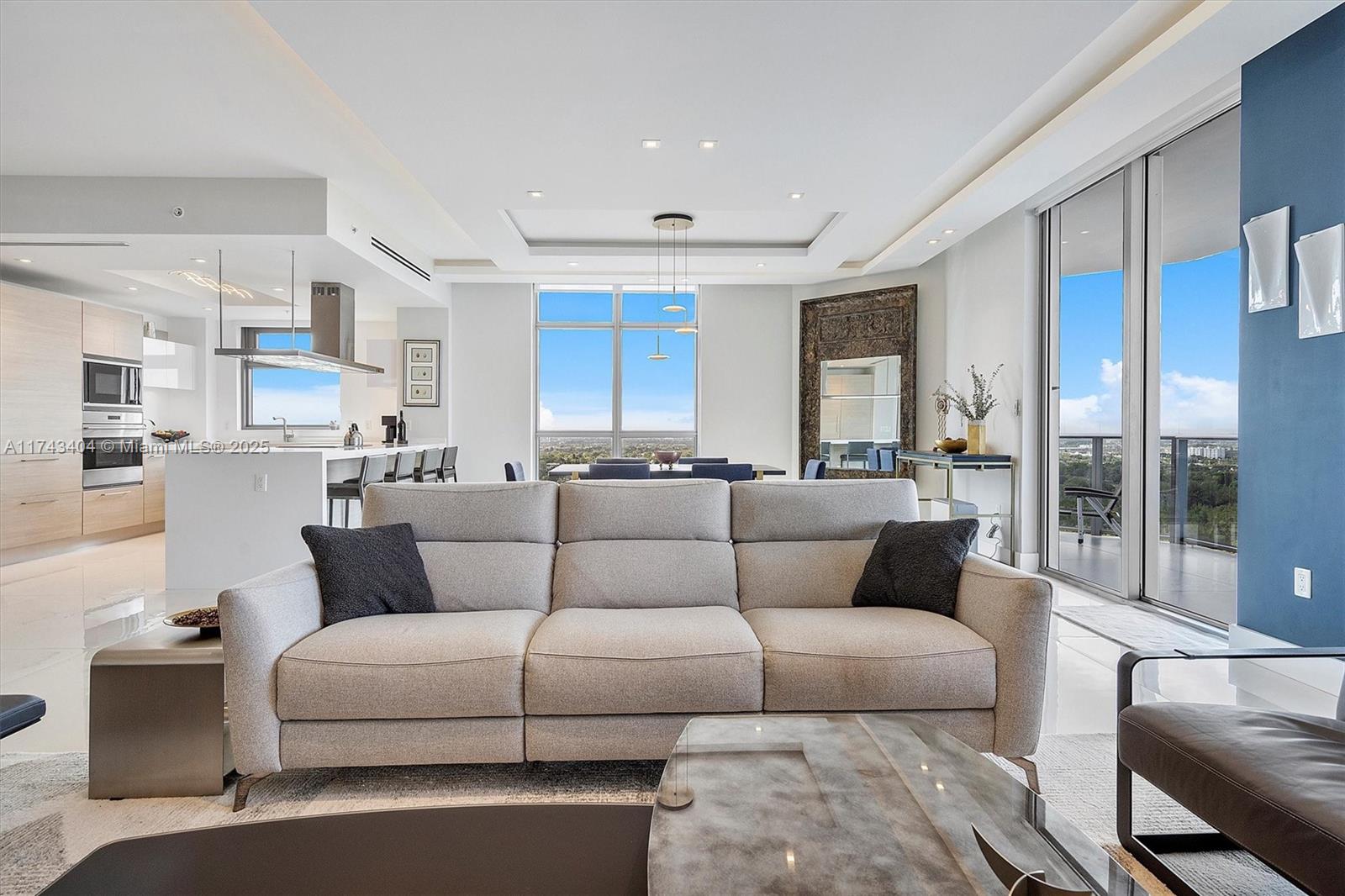 MARINA PALMS RESIDENCES N - Residential