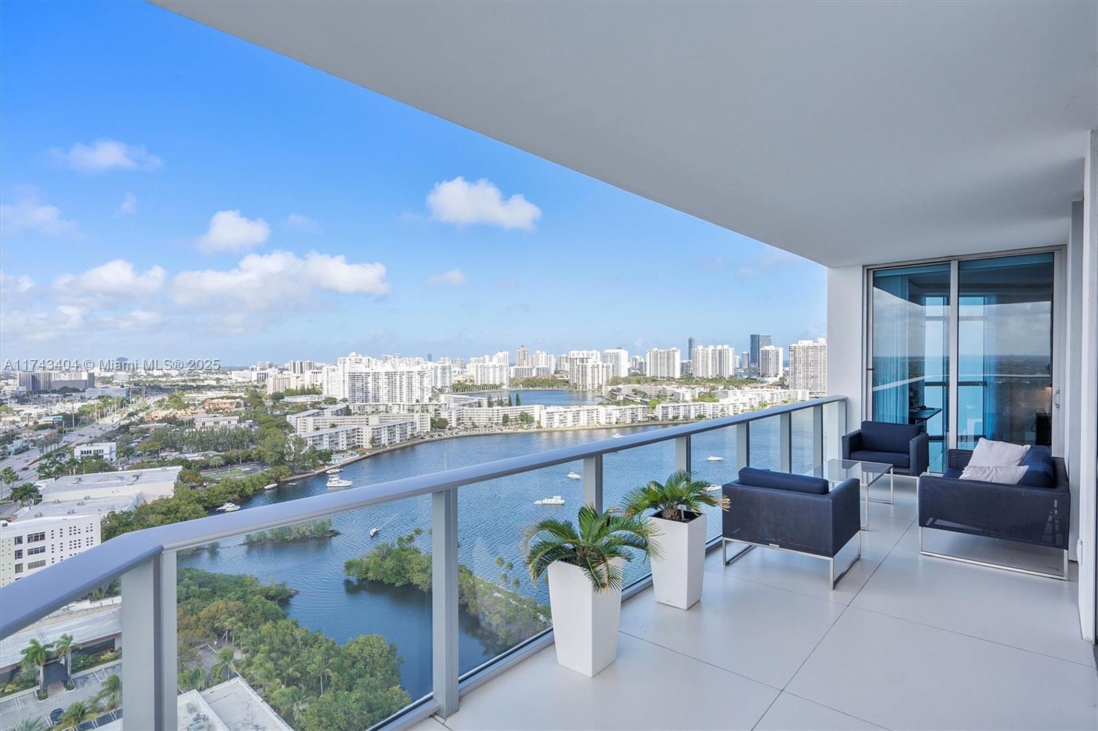 MARINA PALMS RESIDENCES N - Residential