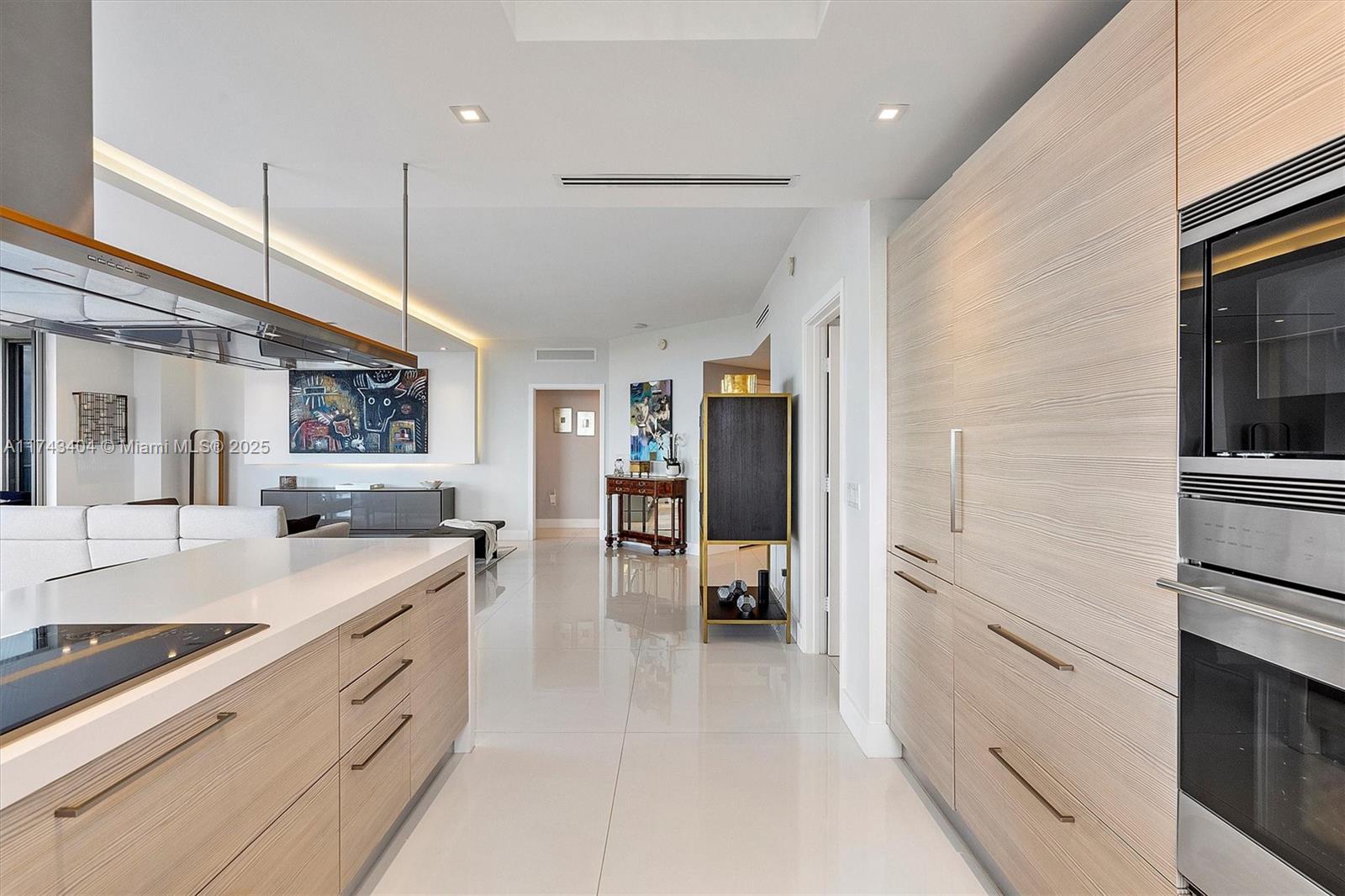 MARINA PALMS RESIDENCES N - Residential