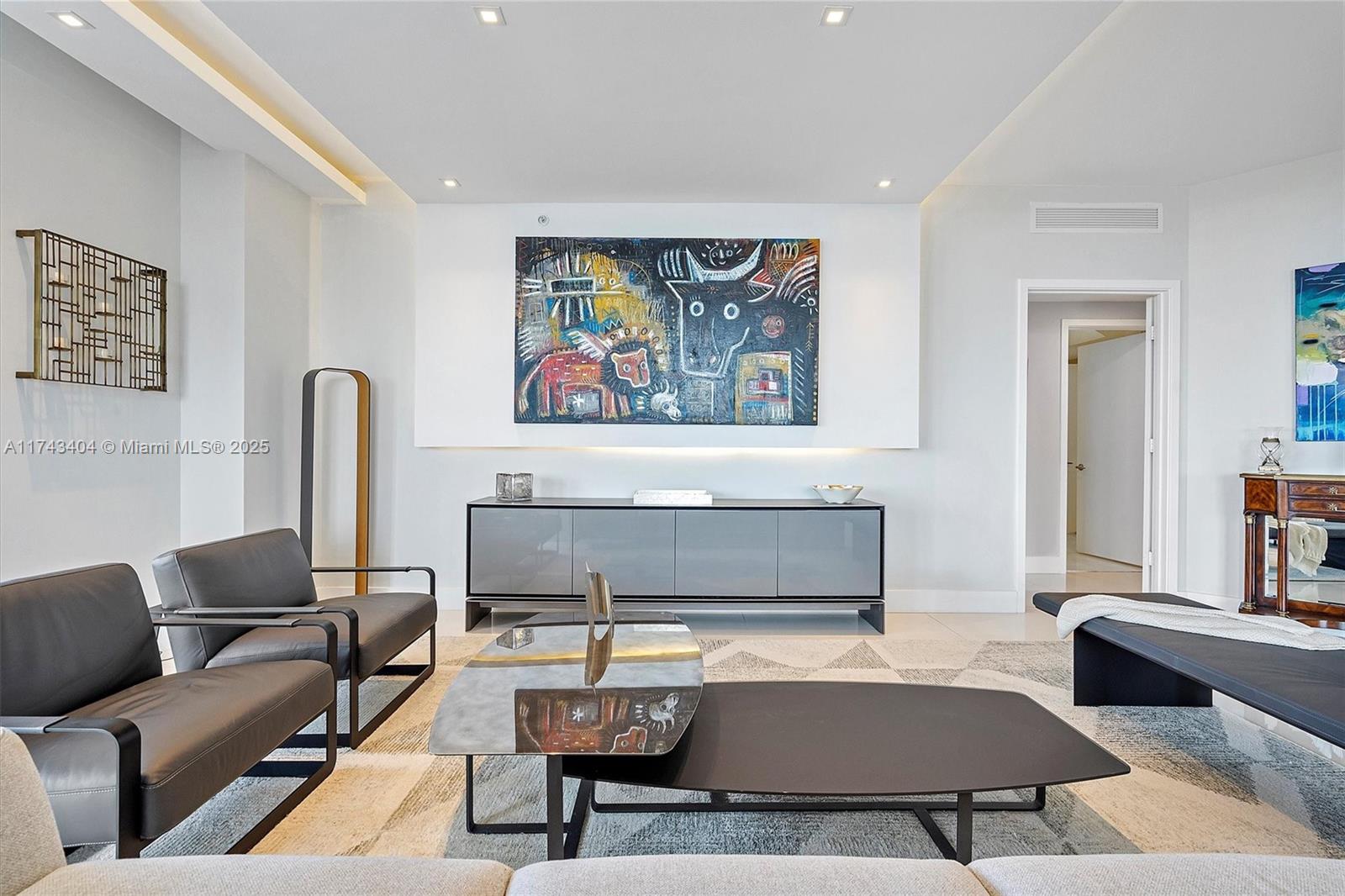 MARINA PALMS RESIDENCES N - Residential