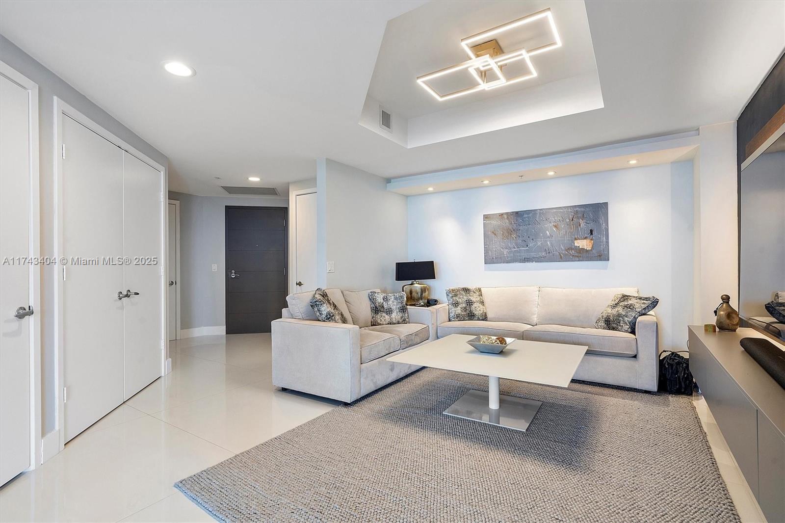 MARINA PALMS RESIDENCES N - Residential