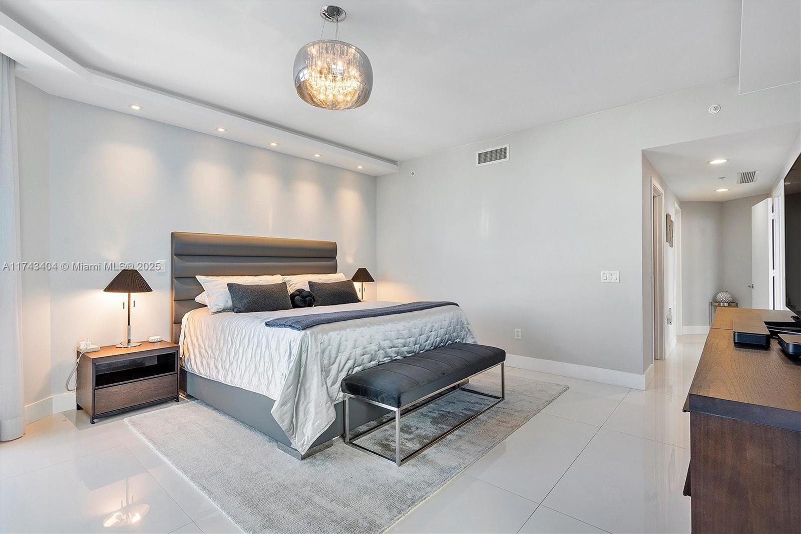 MARINA PALMS RESIDENCES N - Residential