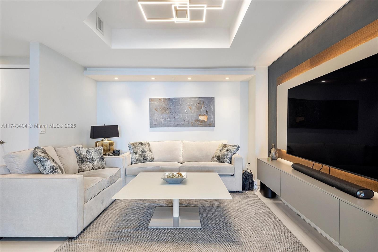 MARINA PALMS RESIDENCES N - Residential