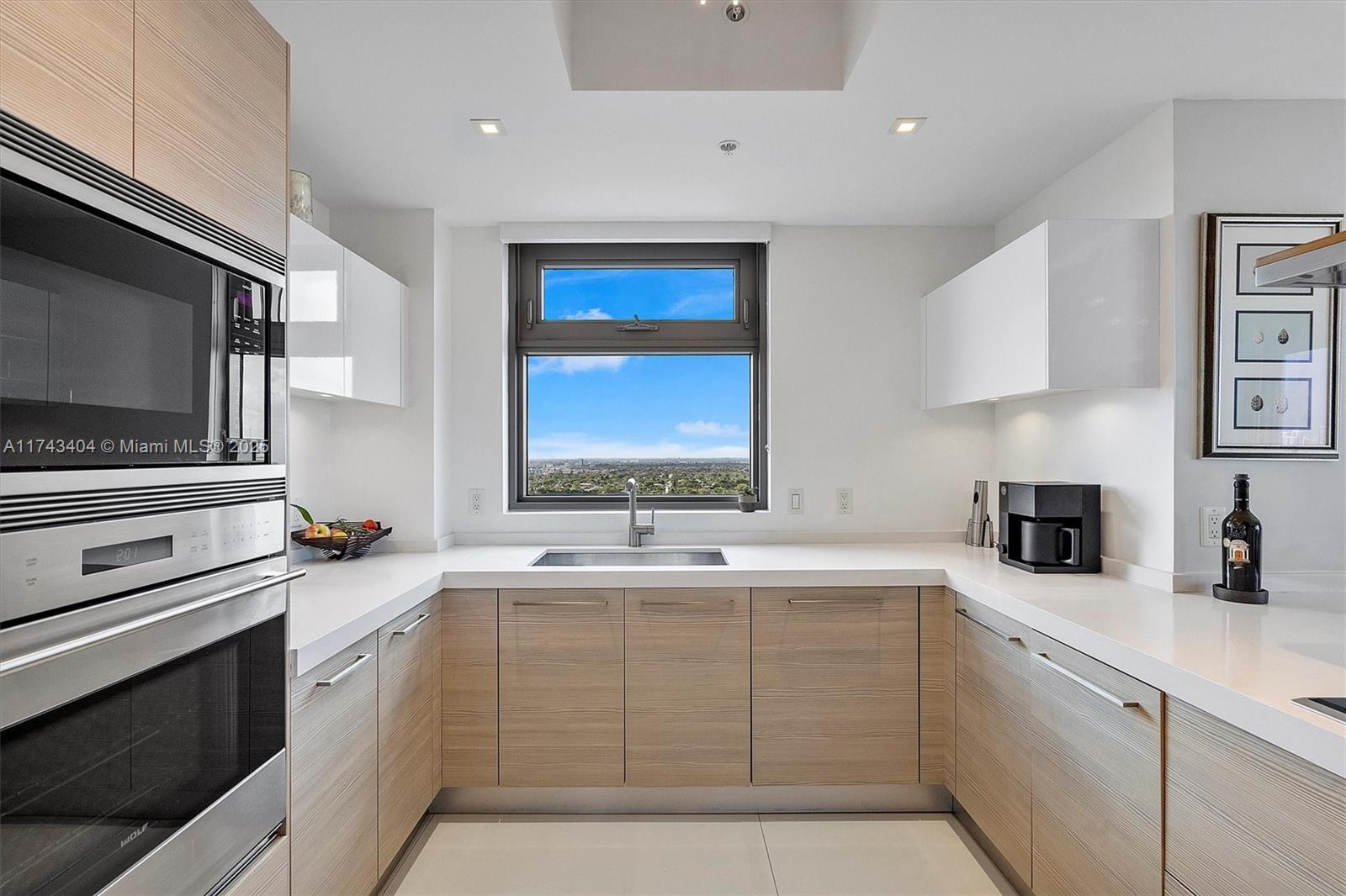 MARINA PALMS RESIDENCES N - Residential