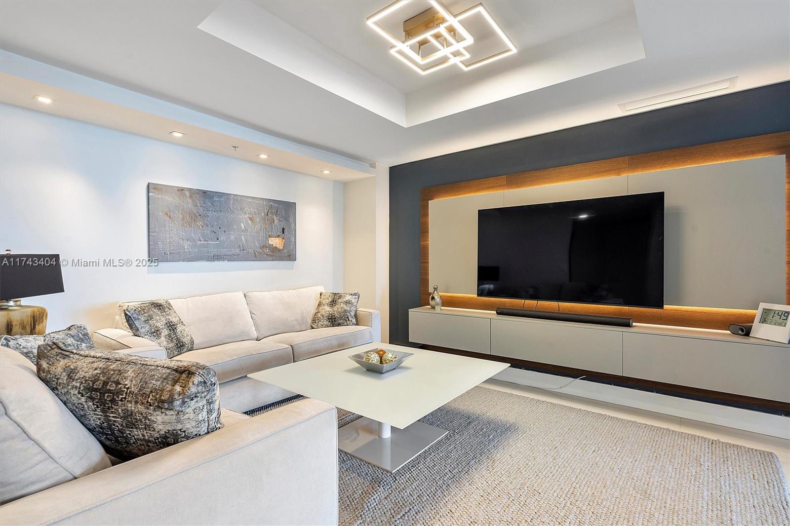 View photos, virtual tours, details... 17301 Biscayne Blvd 2302