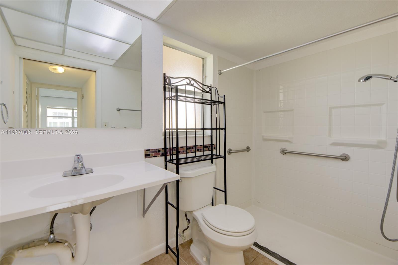 SUNRISE LAKES 87 CONDO - Residential