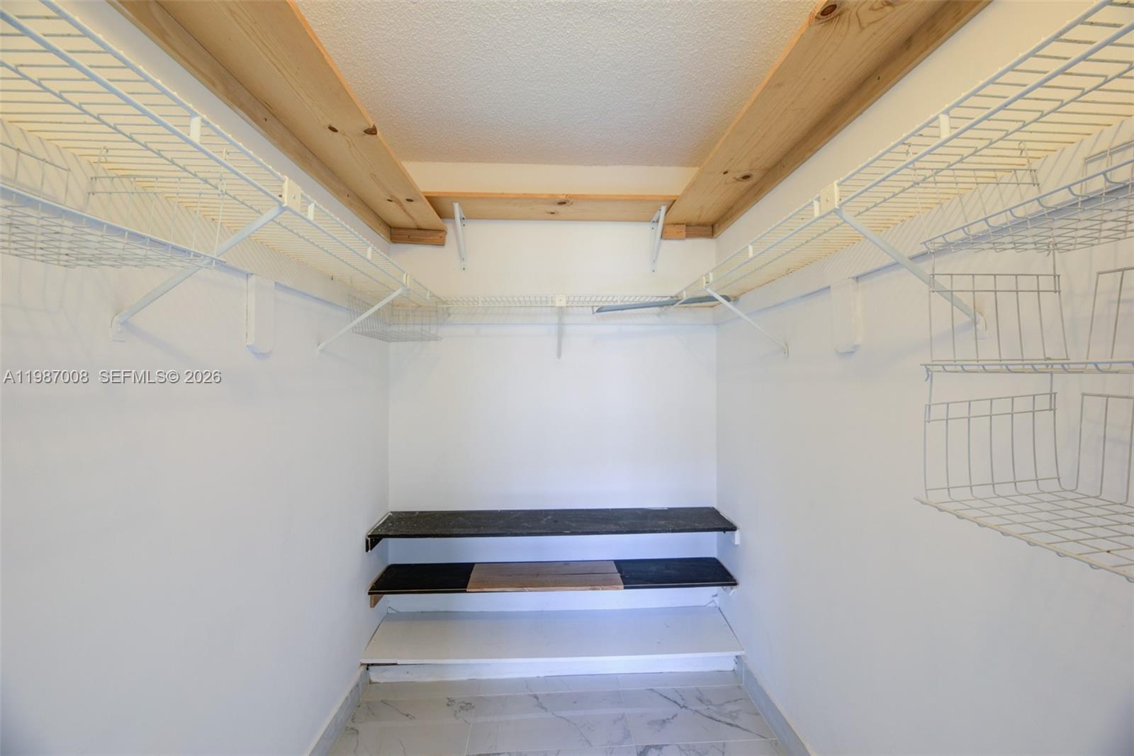 SUNRISE LAKES 87 CONDO - Residential