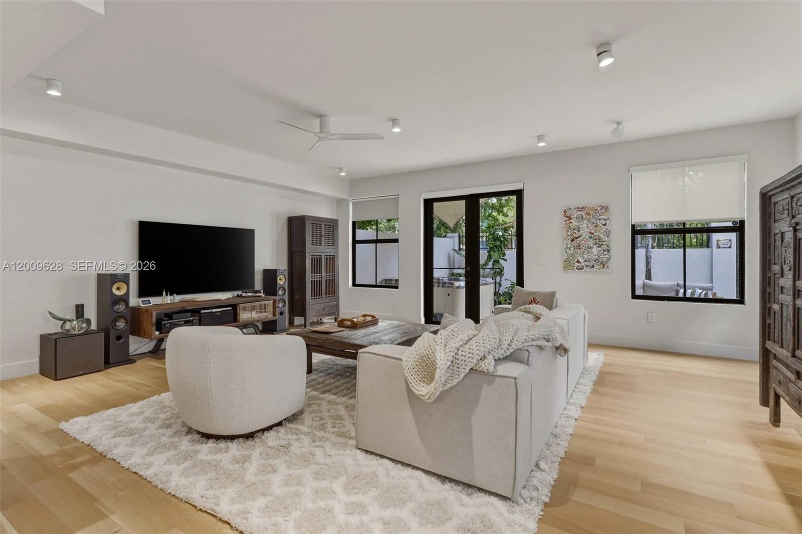 GROVE ENCLAVE CONDO - Residential