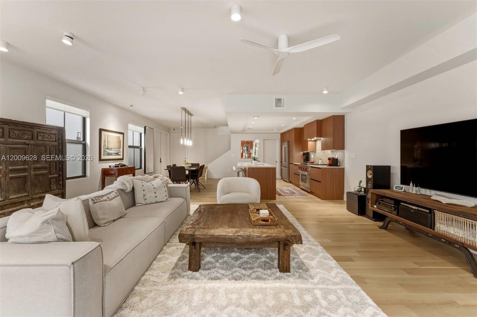 GROVE ENCLAVE CONDO - Residential