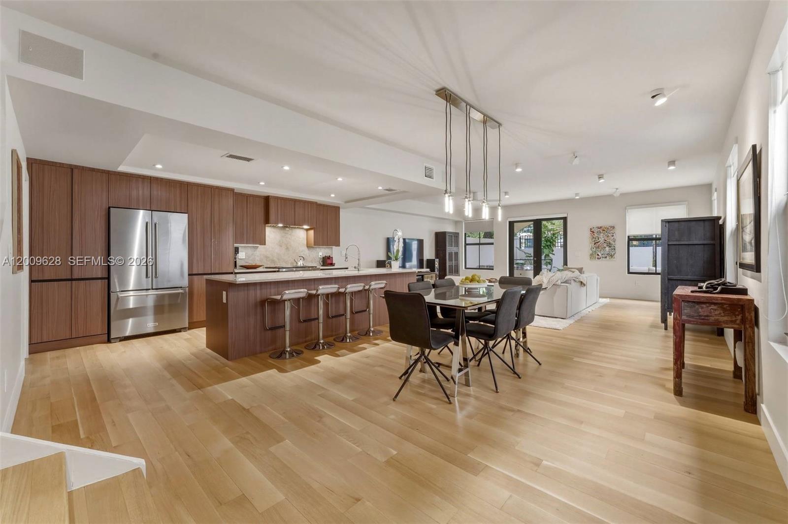 GROVE ENCLAVE CONDO - Residential