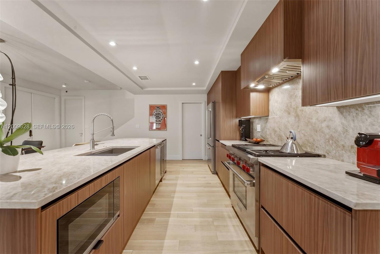 GROVE ENCLAVE CONDO - Residential