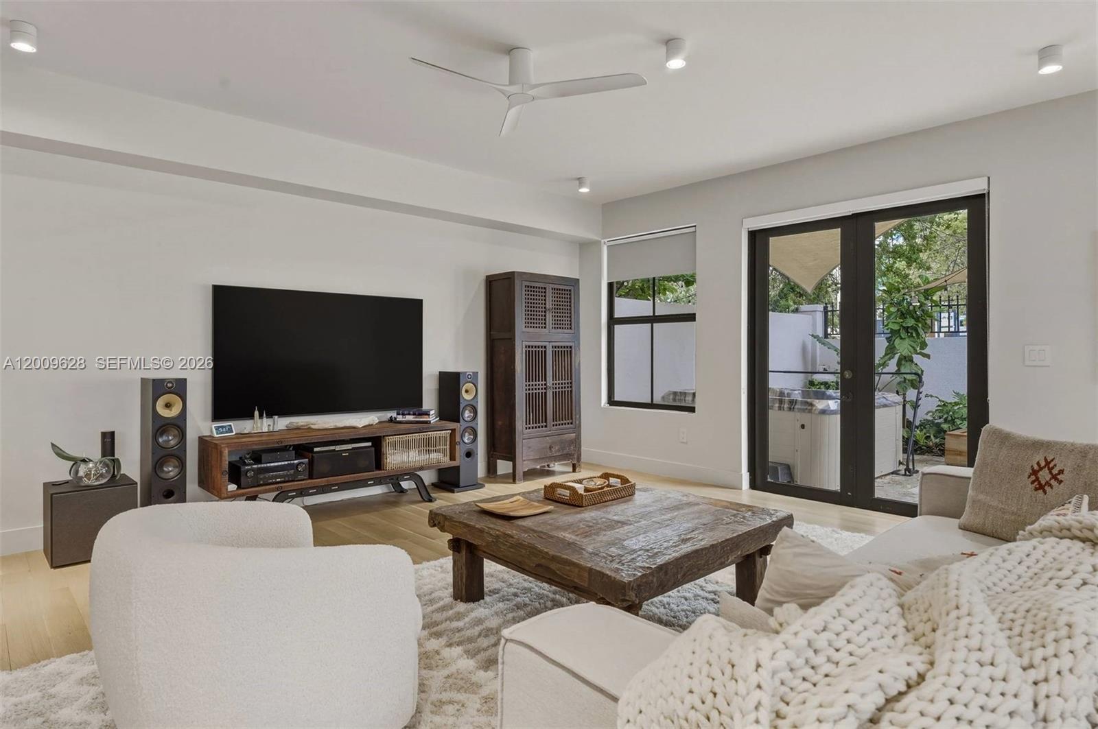 GROVE ENCLAVE CONDO - Residential