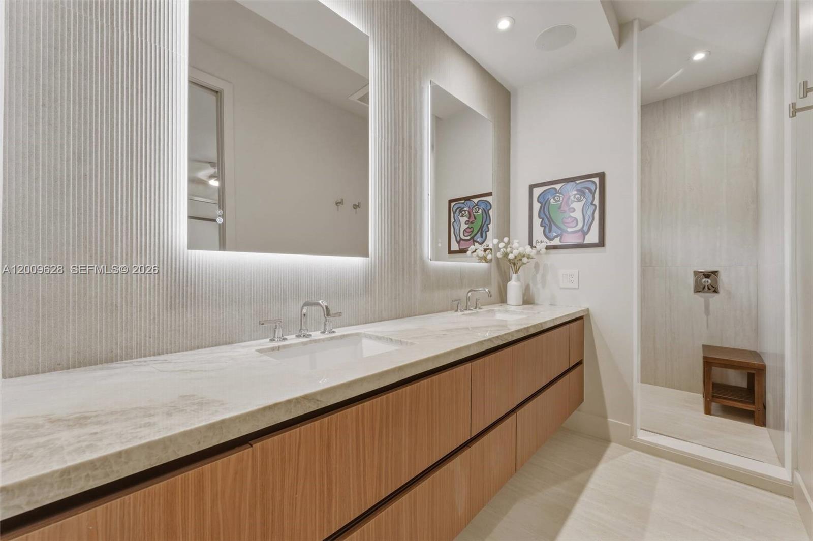 GROVE ENCLAVE CONDO - Residential