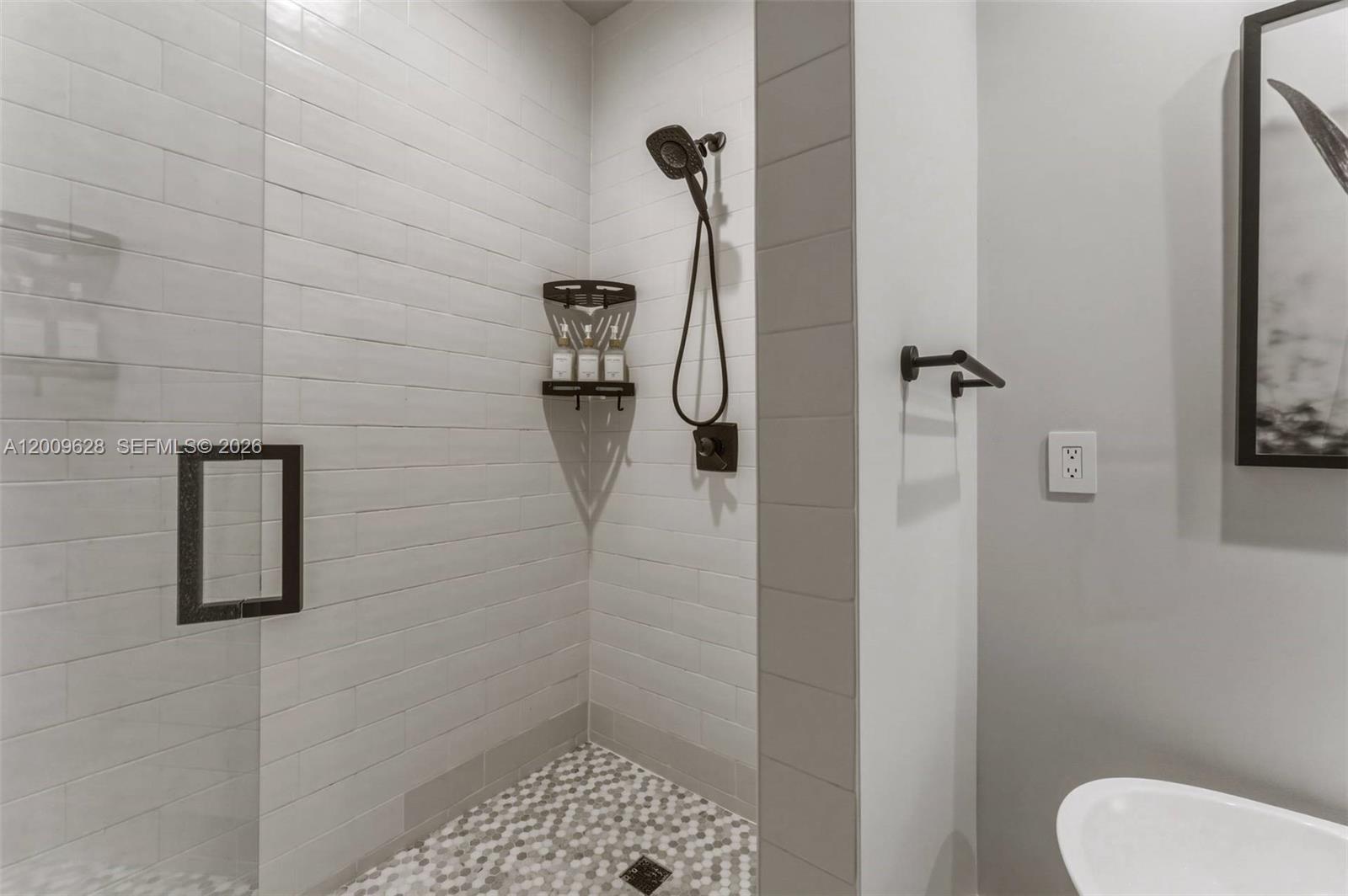 GROVE ENCLAVE CONDO - Residential
