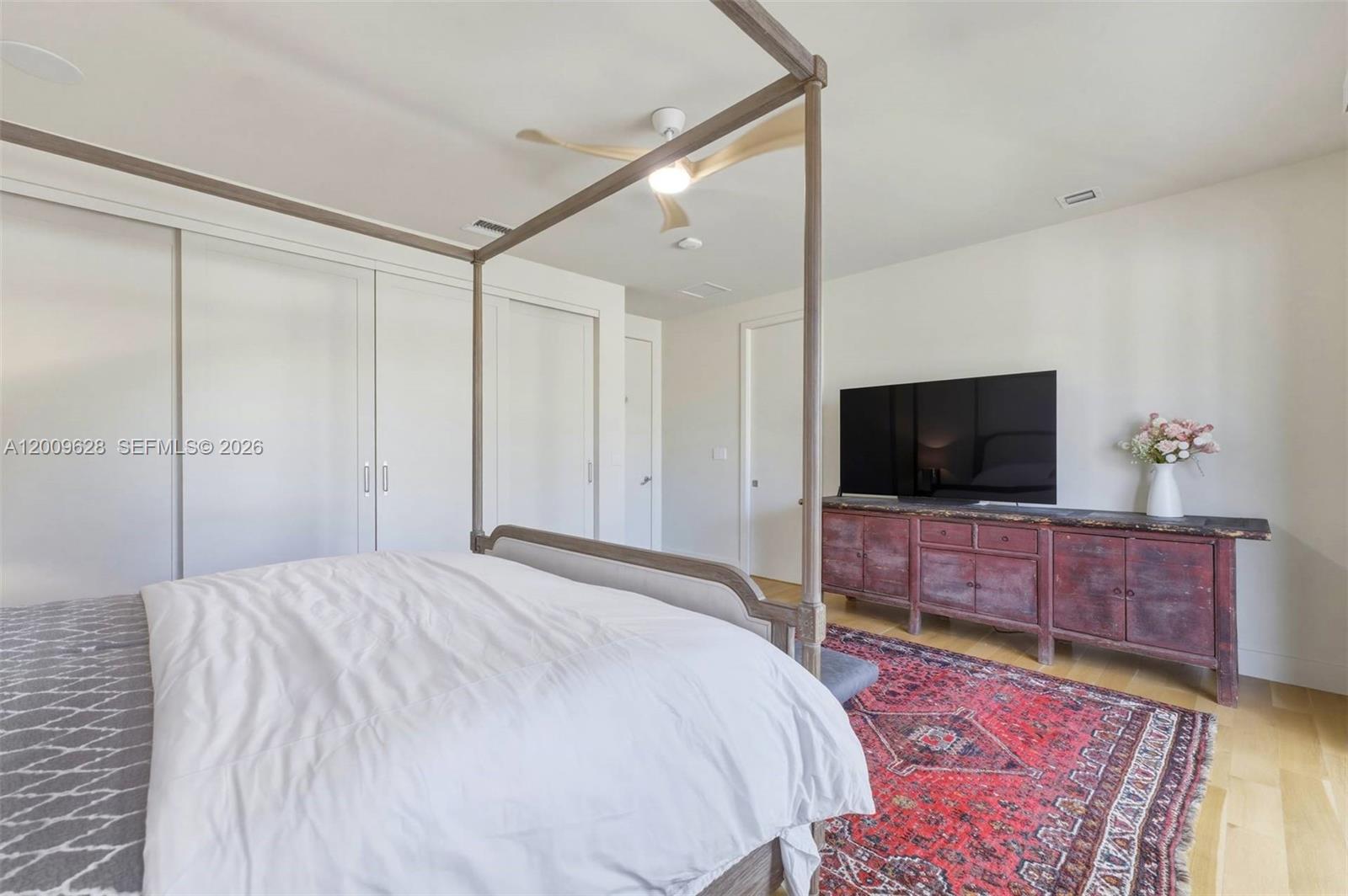 GROVE ENCLAVE CONDO - Residential