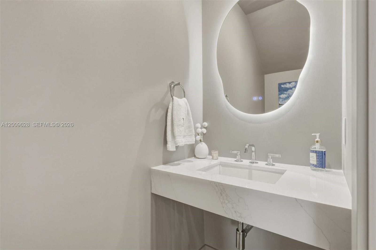 GROVE ENCLAVE CONDO - Residential