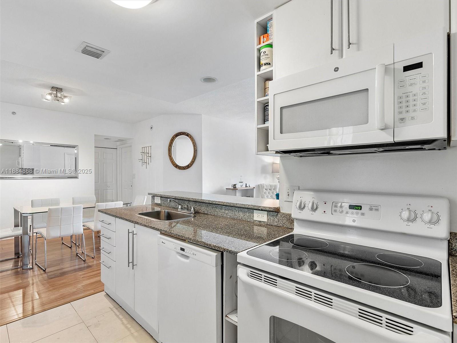 275 NE 18th St 1705
