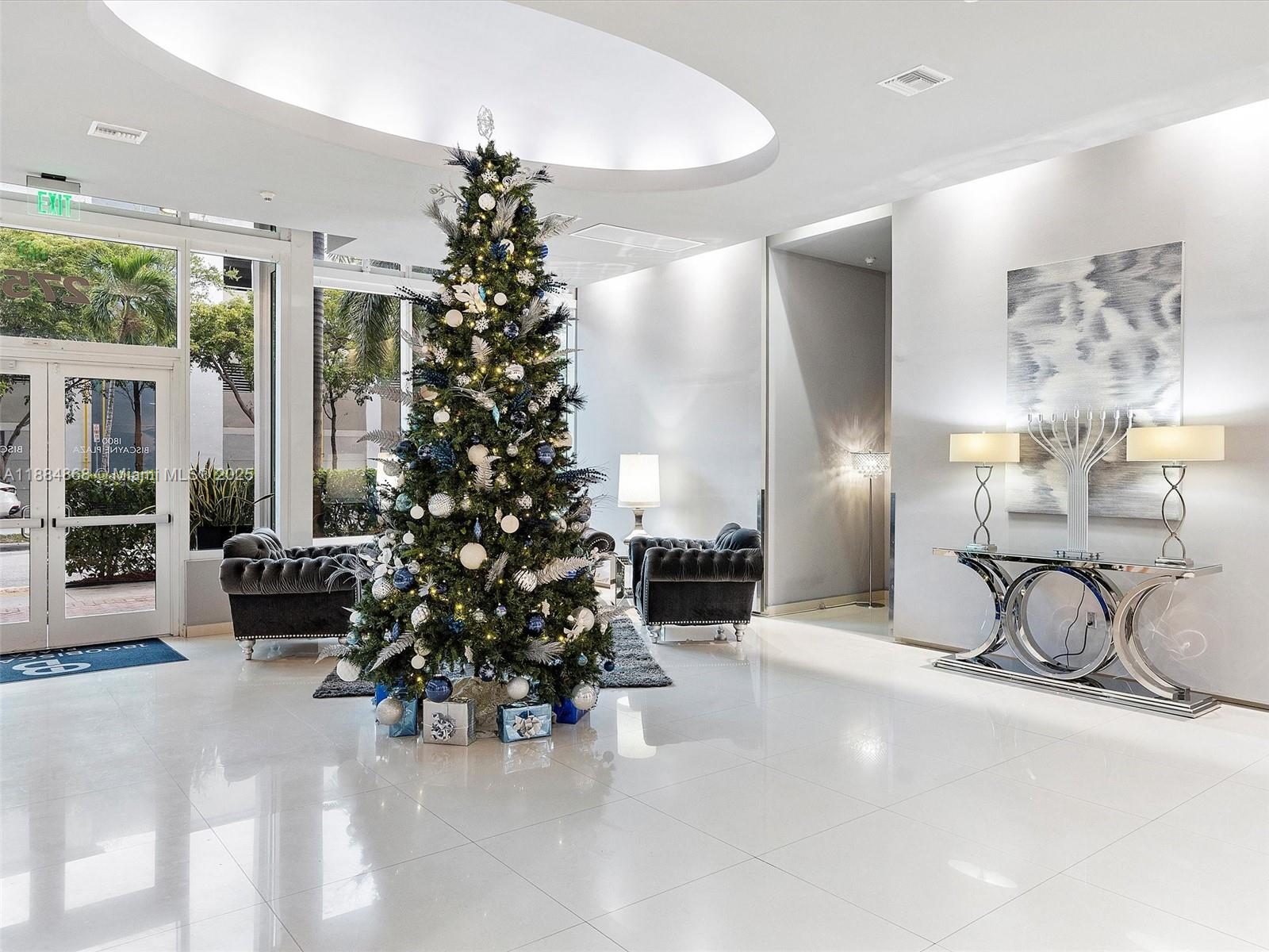 1800 BISCAYNE PLAZA CONDO - Residential