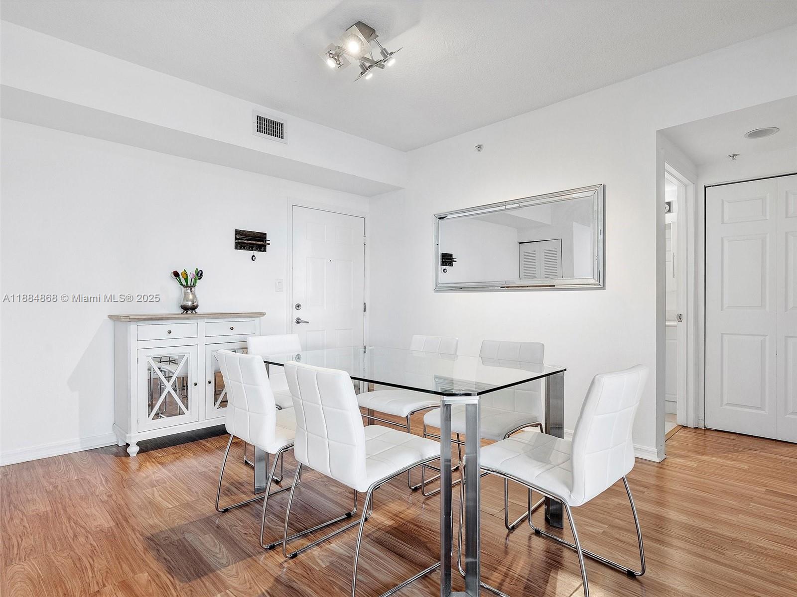 275 NE 18th St 1705