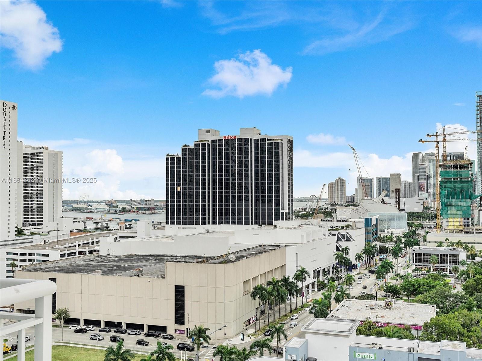 1800 BISCAYNE PLAZA CONDO - Residential