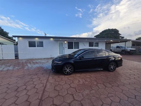 1320 NW 179th Ter Miami Gardens FL 33169