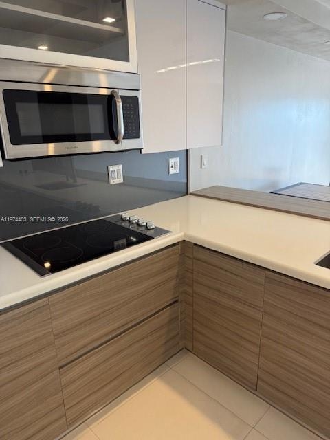 3600 NE 170th St 407