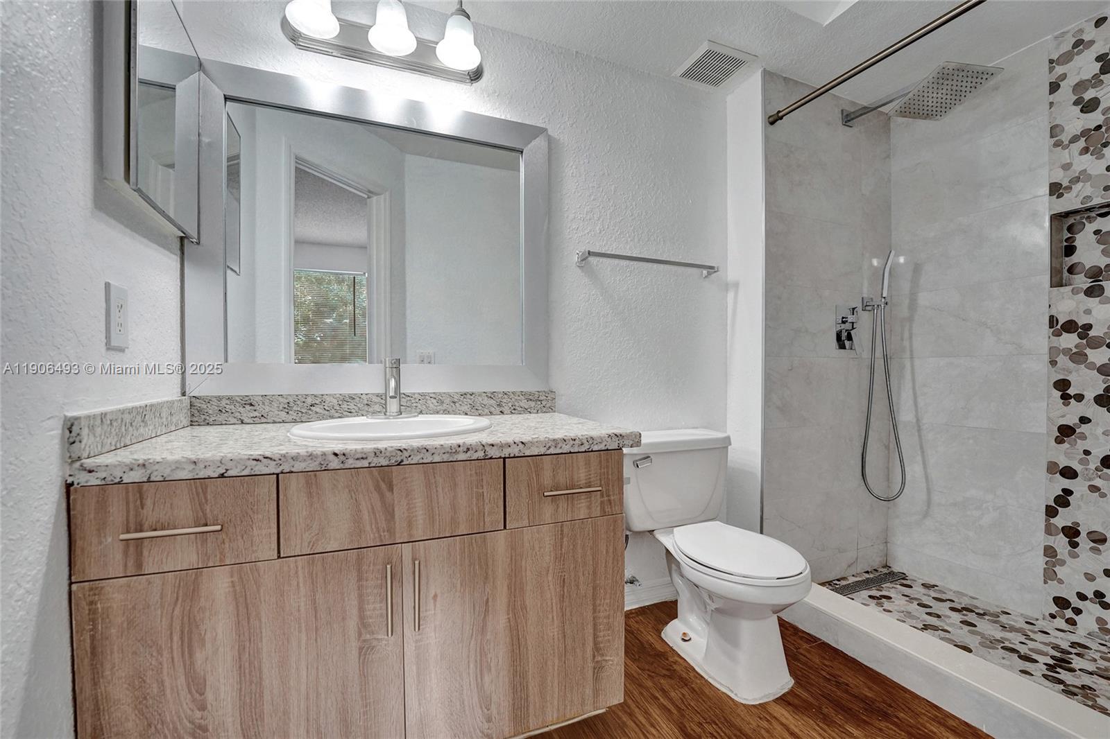 ISLES AT LAGO MAR CONDO - Residential Lease