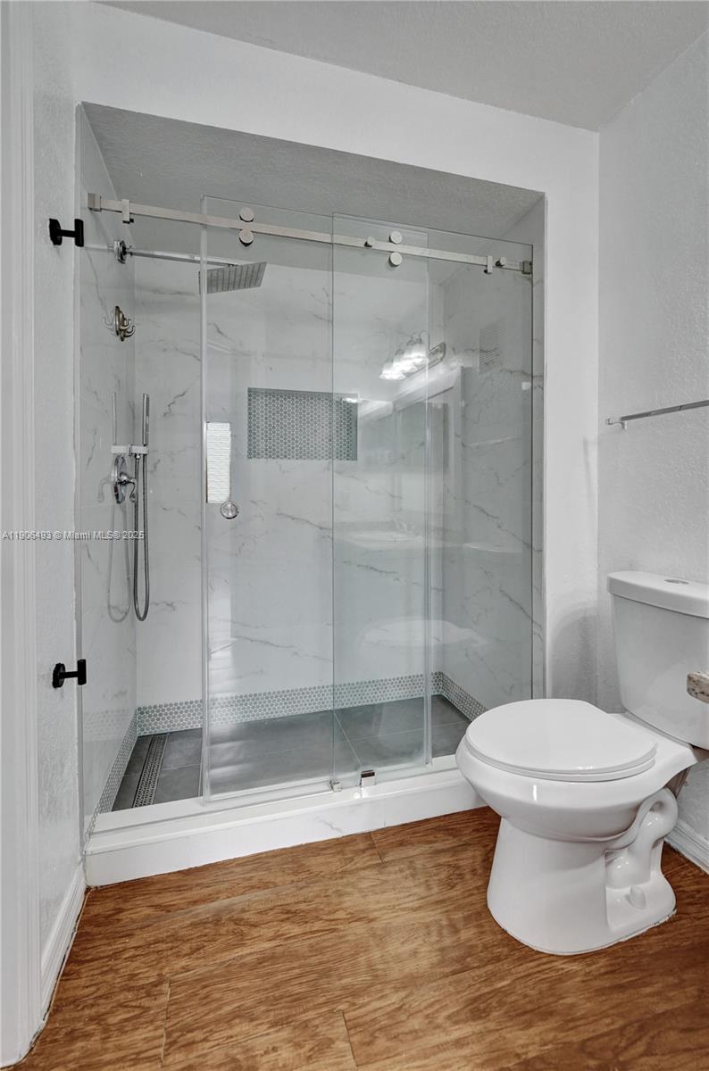 ISLES AT LAGO MAR CONDO - Residential Lease