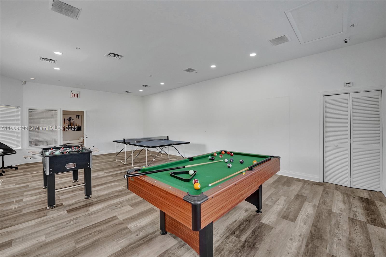 ISLES AT LAGO MAR CONDO - Residential Lease