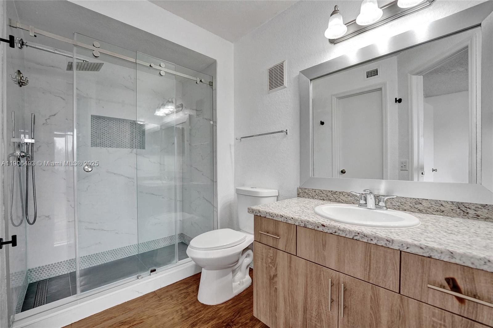 ISLES AT LAGO MAR CONDO - Residential Lease