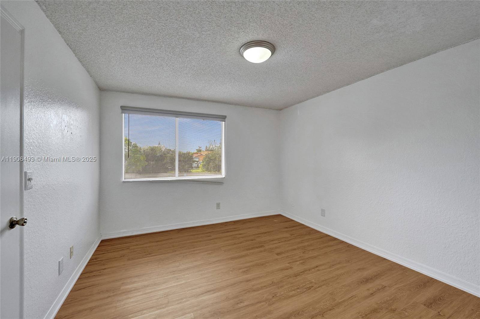 ISLES AT LAGO MAR CONDO - Residential Lease