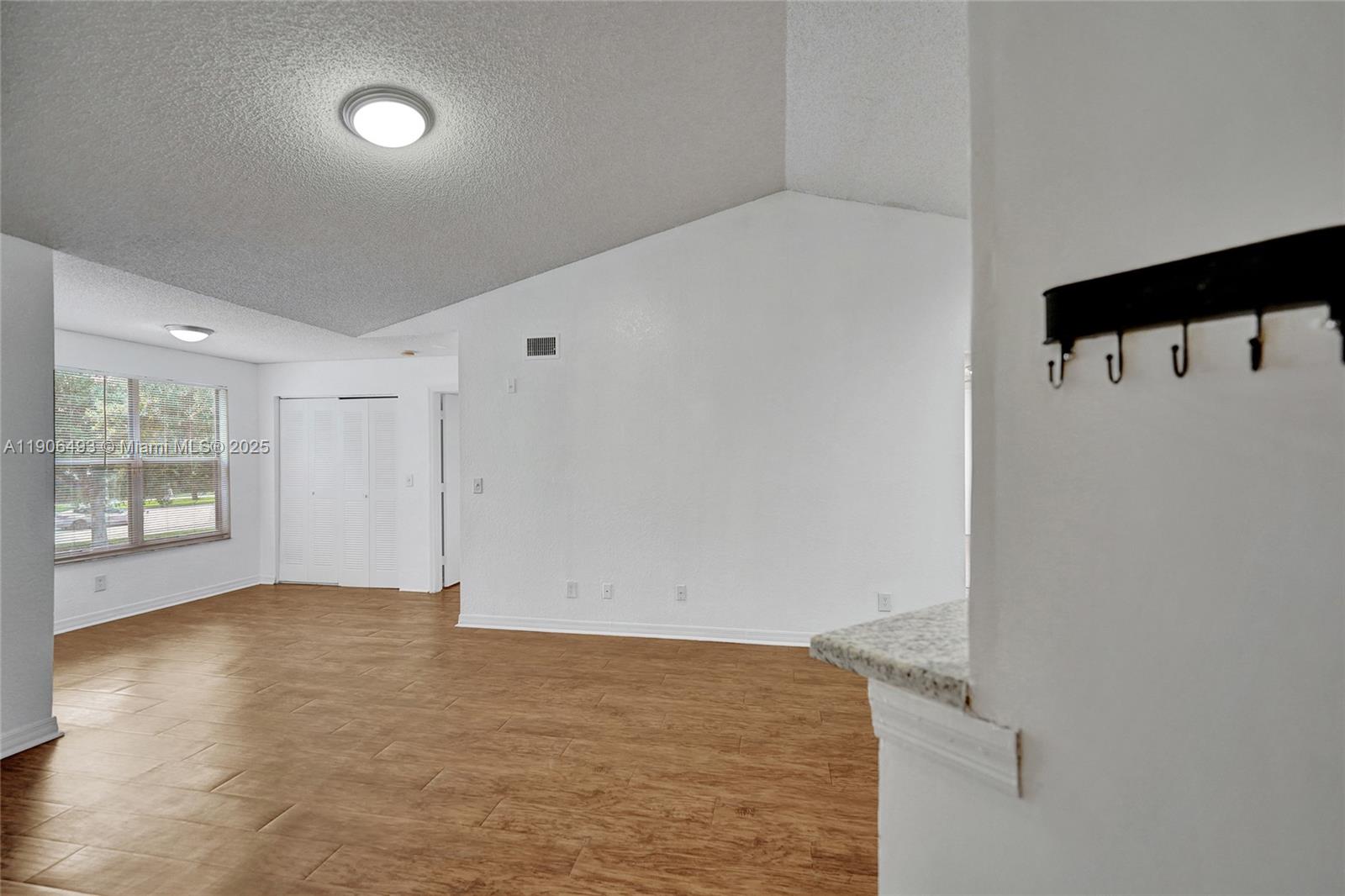 ISLES AT LAGO MAR CONDO - Residential Lease