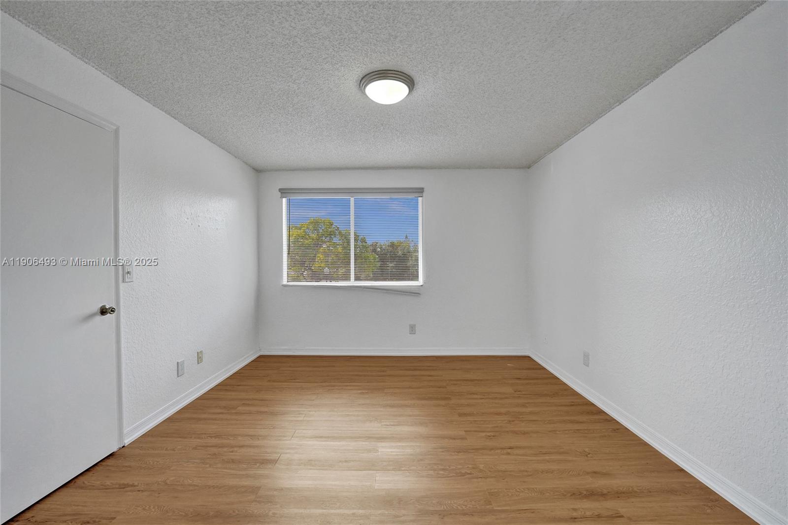 ISLES AT LAGO MAR CONDO - Residential Lease