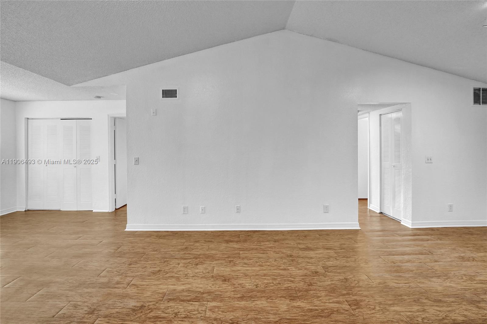 ISLES AT LAGO MAR CONDO - Residential Lease