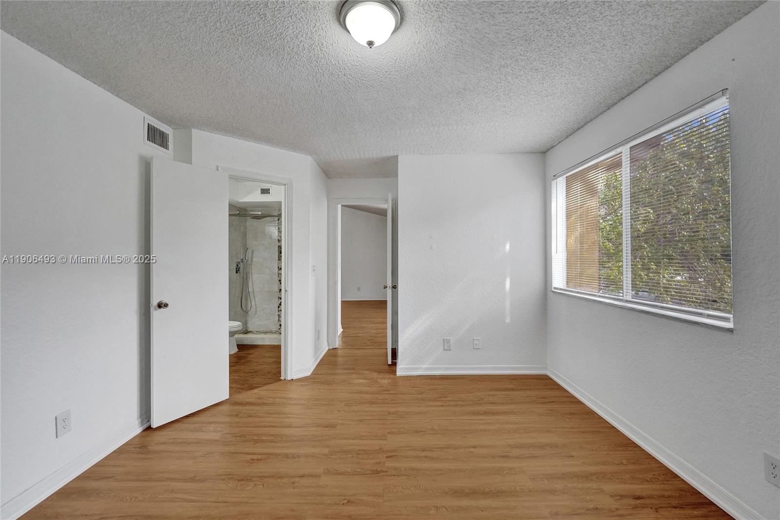 ISLES AT LAGO MAR CONDO - Residential Lease