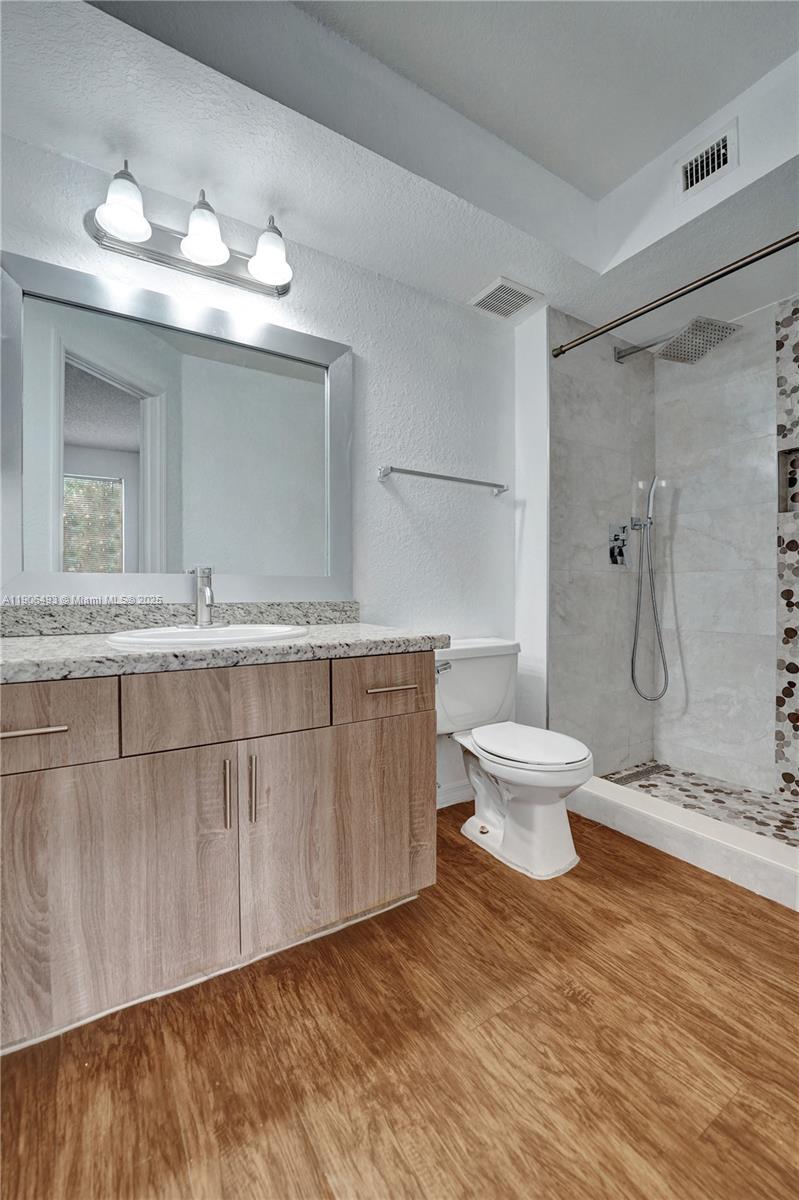 ISLES AT LAGO MAR CONDO - Residential Lease