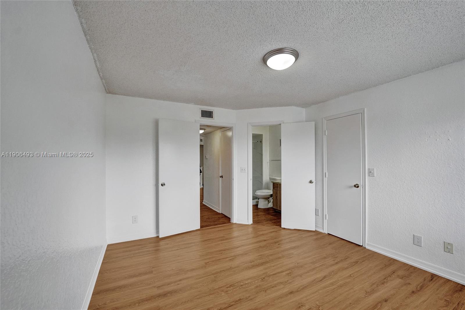 ISLES AT LAGO MAR CONDO - Residential Lease