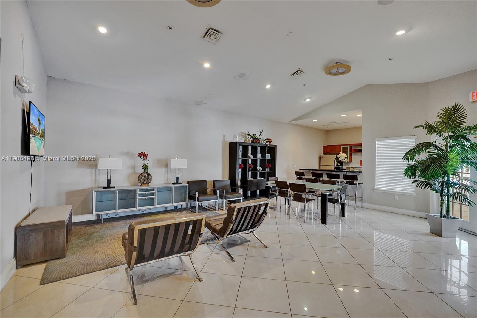 ISLES AT LAGO MAR CONDO - Residential Lease