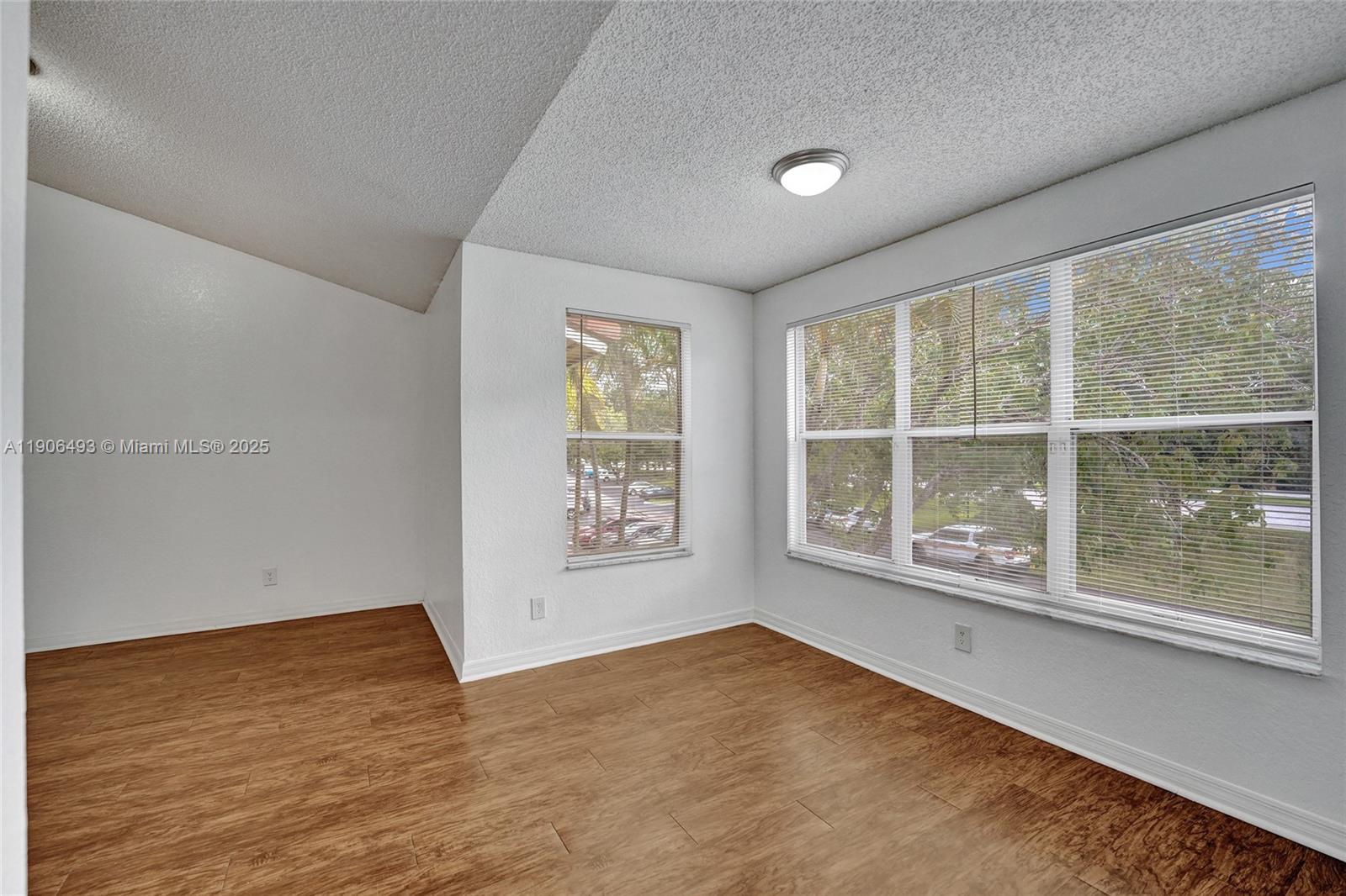 ISLES AT LAGO MAR CONDO - Residential Lease