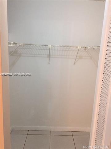 GREYNOLDS PARK CLUB CONDO - Residential