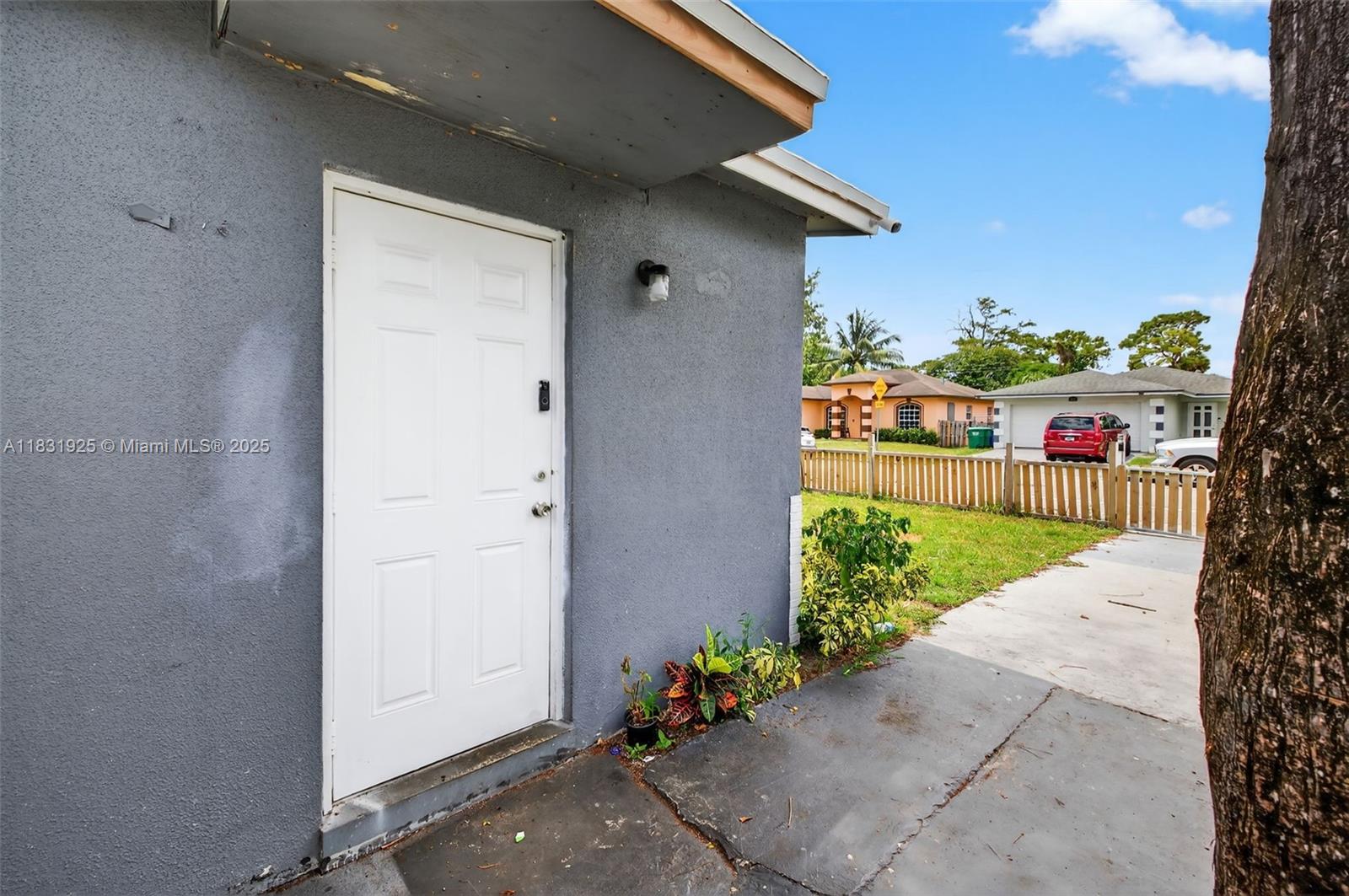 2779 NW 9th Pl